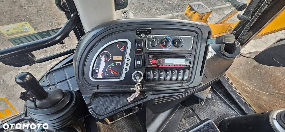 JCB 3CX - 9