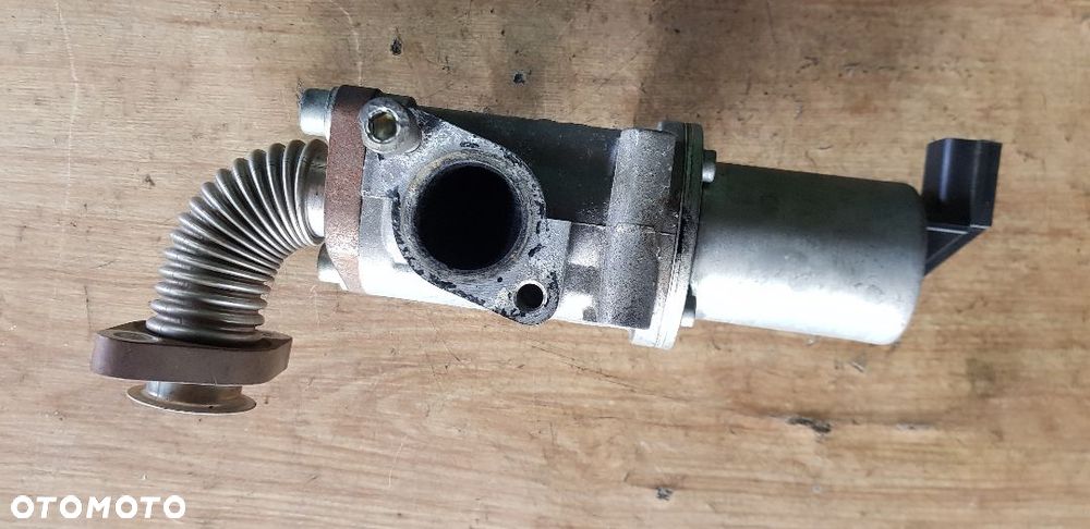 ALFA FIAT 1.9 JTD ZAWÓR EGR 1095824 - 2