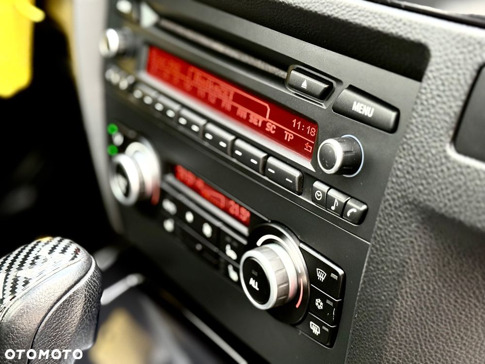 BMW Seria 3 318i - 8