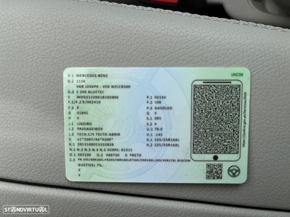 Mercedes-Benz E 200 BlueTEC Avantgarde Auto - 30