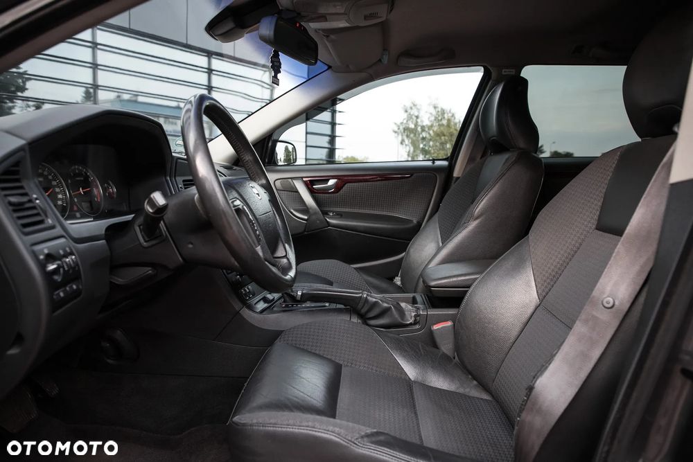 Volvo V70 2.4 Summum - 13