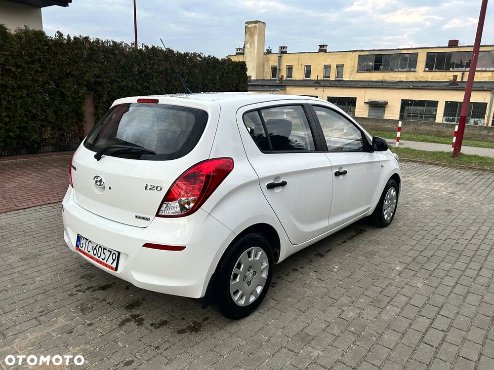 Hyundai i20 1.1 CRDi Classic + - 6