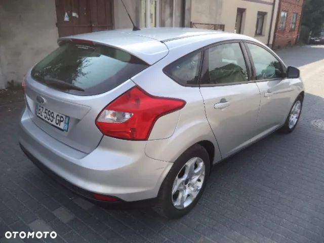 Ford Focus 1.6 TDCi DPF Trend - 5