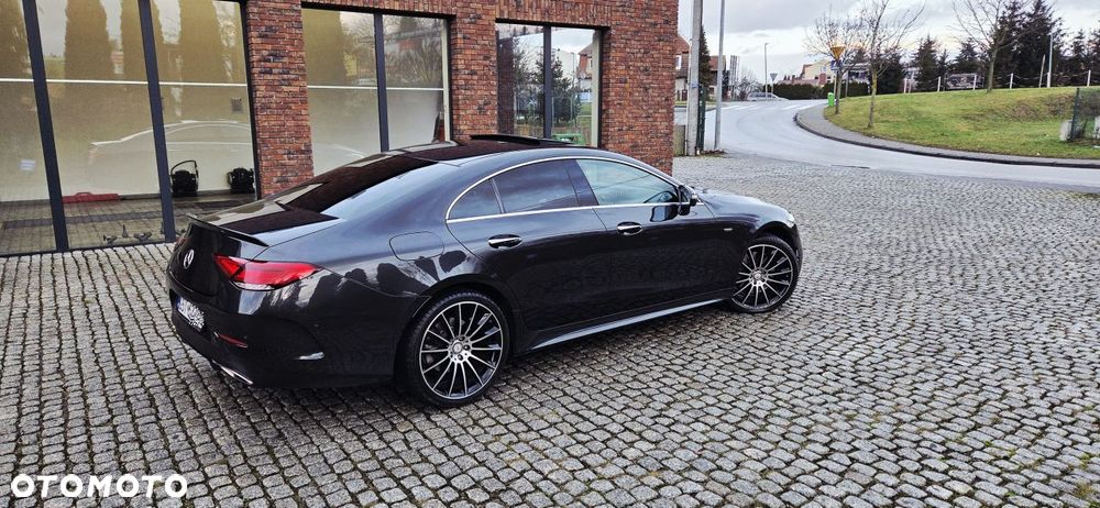 Mercedes-Benz CLS - 6