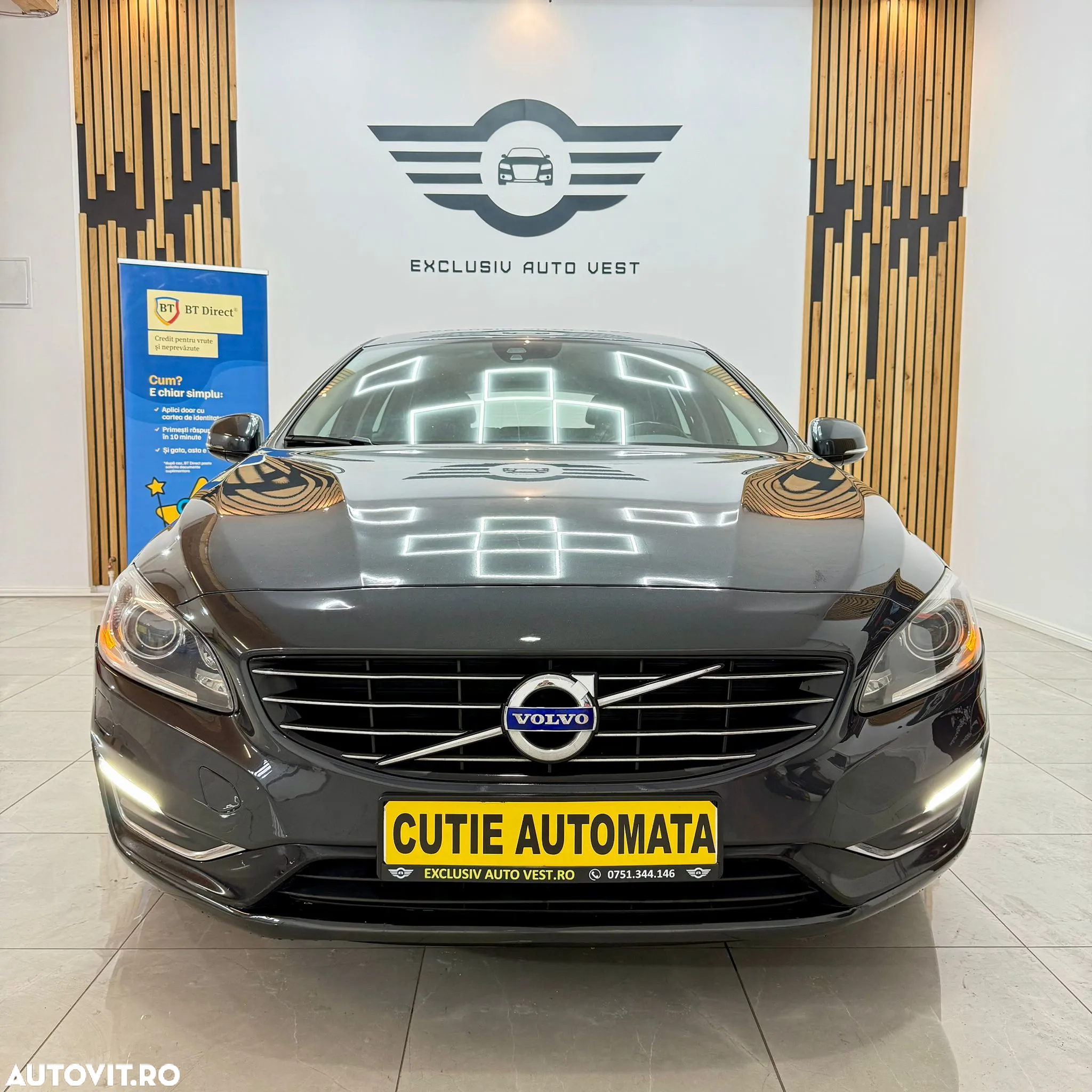Volvo V60 D6 Plug-In-Hybrid AWD Geartronic Summum - 9