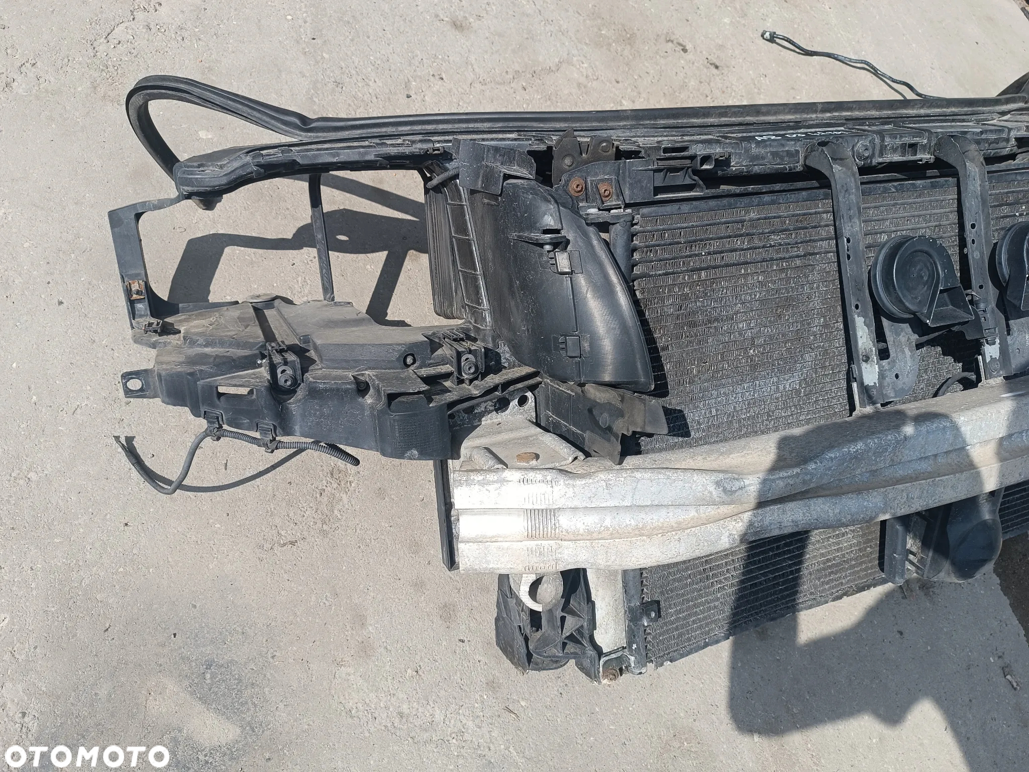 PAS PRZEDNI KOMPLETNY WENTYLATOR CHŁODNICE BELKA AUDI A8 D3 LIFT 4.2 TDI - 7