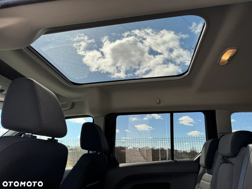 Ford Tourneo Connect Grand - 19