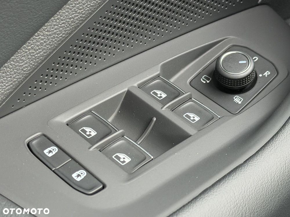 Volkswagen Passat Variant 1.5 TSI EVO Business DSG - 19
