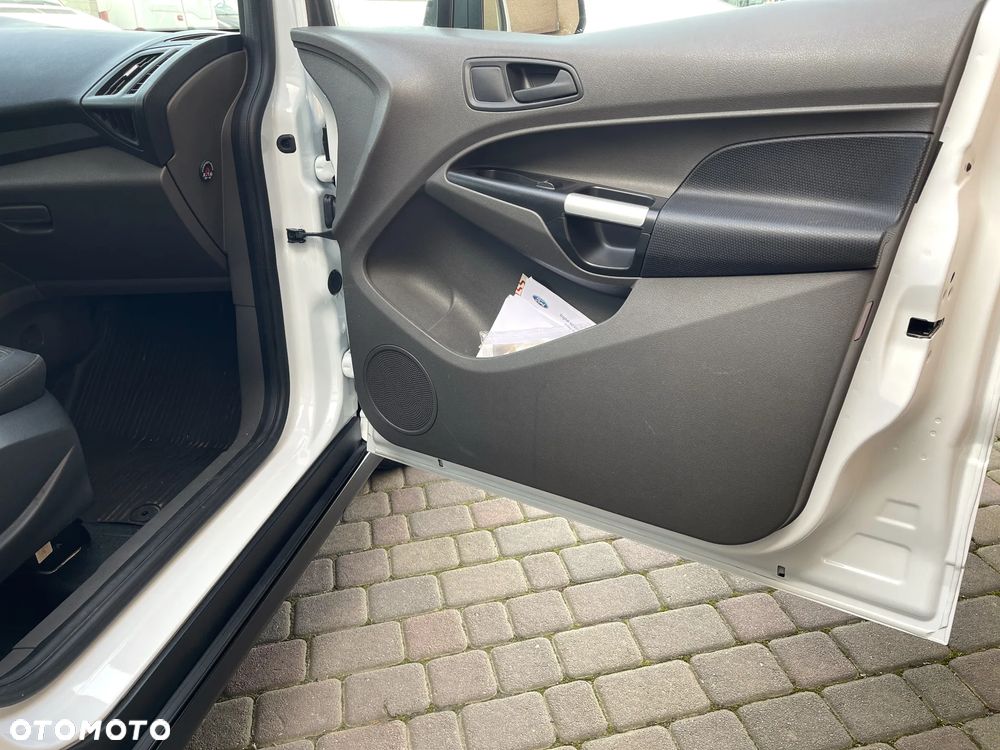 Ford Transit Connect - 27