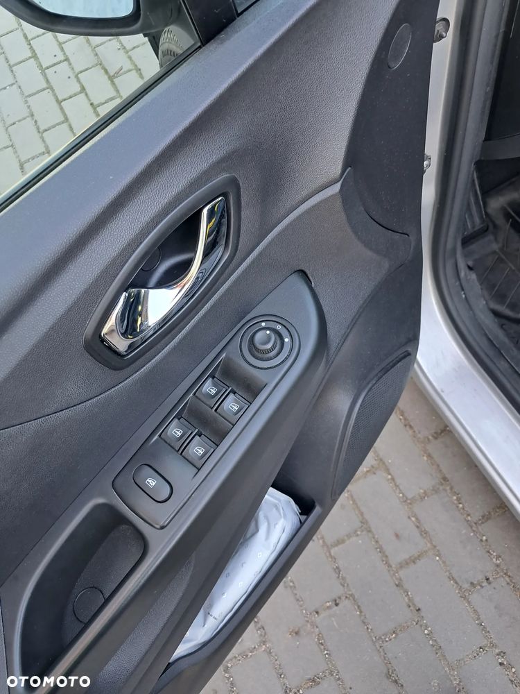 Renault Captur 0.9 Energy TCe Life EU6 - 12