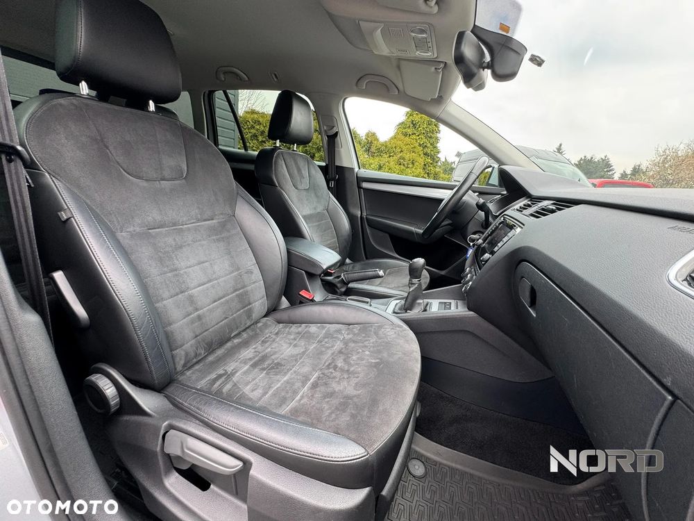 Skoda Octavia 2.0 TDI Green tec 4x4 Elegance - 17