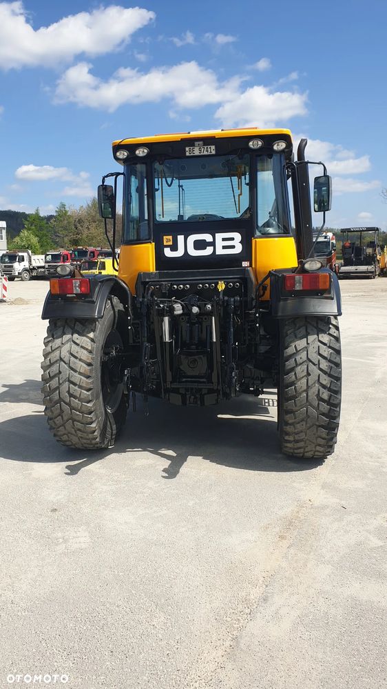 JCB FASTRAC 3220 PLUS - 7