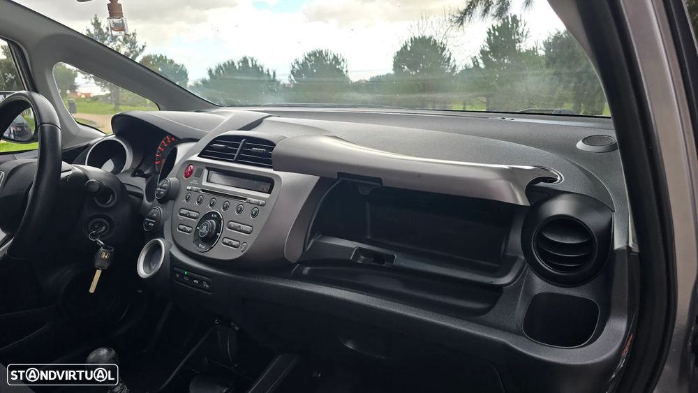 Honda Jazz 1.4 i-VTEC Exclusive - 35