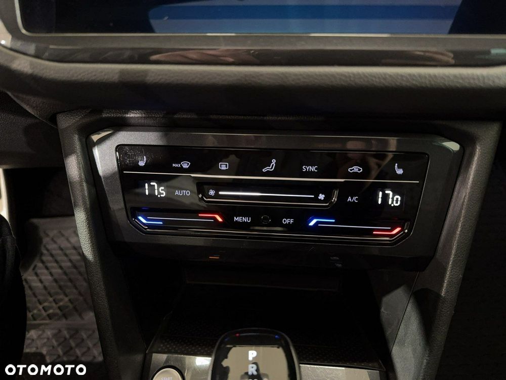 Volkswagen Tiguan - 34