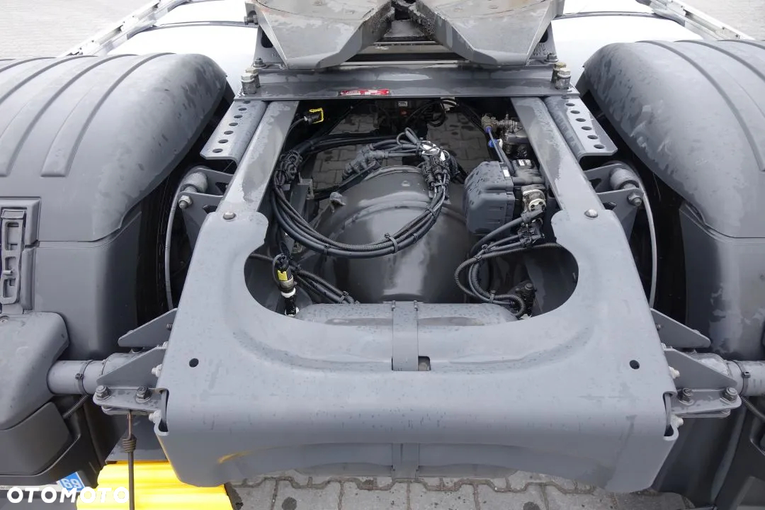 Scania S500 EURO 6 / STANDARD / AUTOMAT / RETARDER / NAVI / LODÓWKA / FULL LED / KLIMA POSTOJOWA / 2 ZBIORNIKI - 13