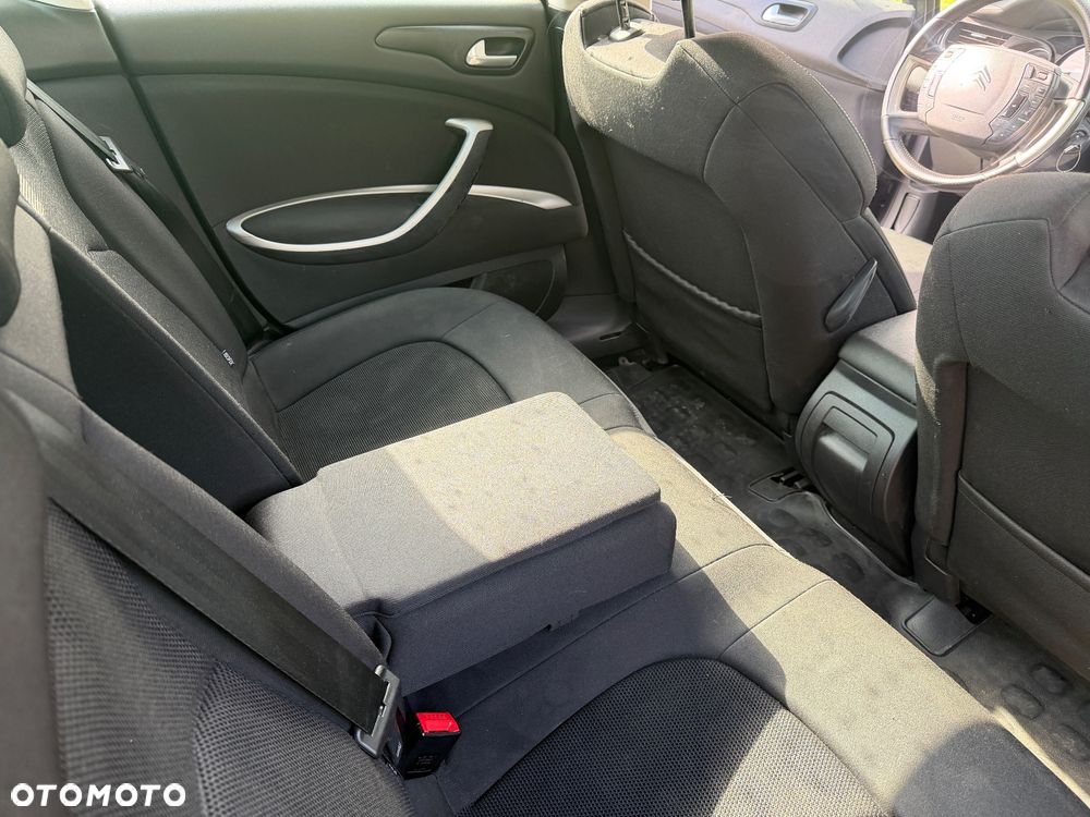 Citroën C5 2.0i 16V Dynamique - 13