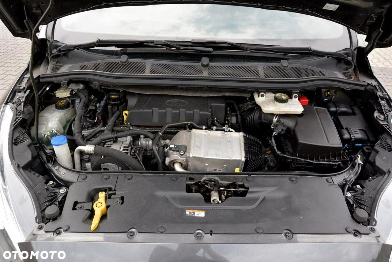 Ford S-Max - 38
