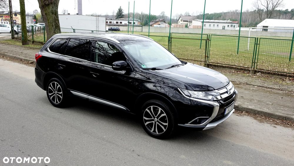 Mitsubishi Outlander 2.0 2WD Diamant - 39