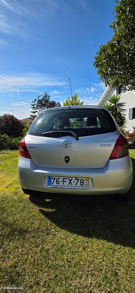 Toyota Yaris 1.4 D-4D AC Manual - 8