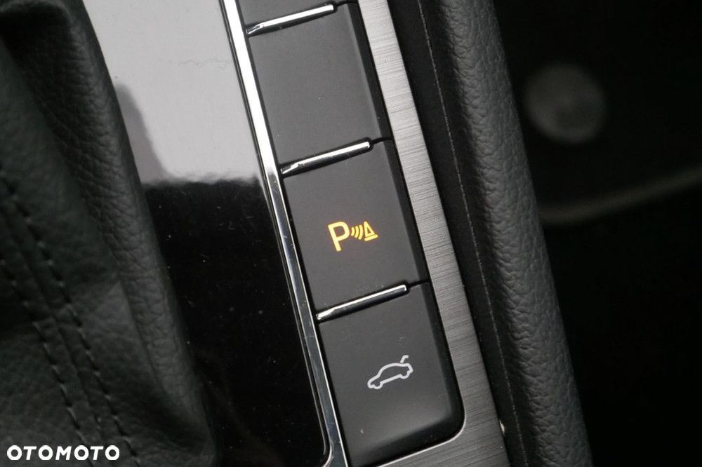 Skoda Superb 2.0 TSI Style DSG - 22