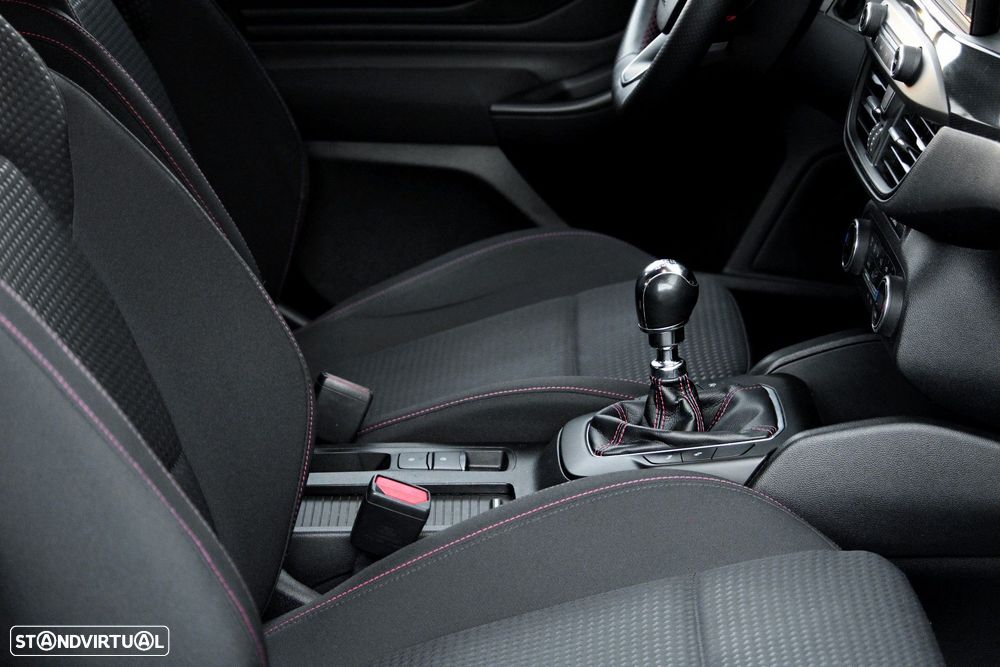 Ford Focus 1.0 EcoBoost ST-Line - 23