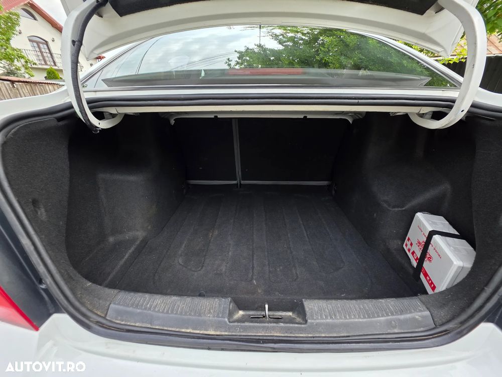 Chevrolet Aveo 1.2 DOHC 86 CP MT5 LT - 6