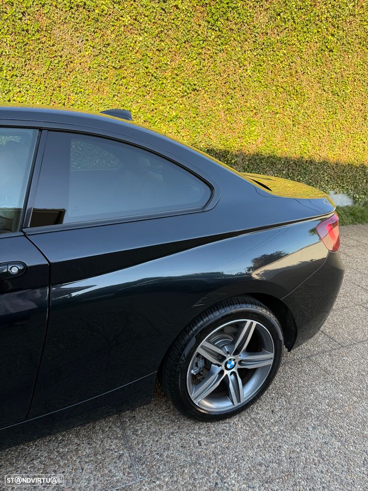 BMW 218 d Coupe Line Sport - 4