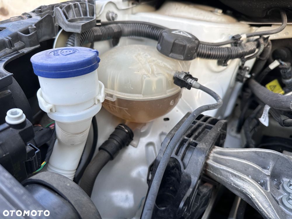 Peugeot 208 1.2 PureTech Active Pack S&S - 16