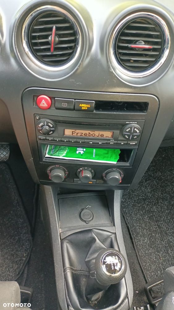 Seat Ibiza 1.4 16V 100 Sport - 9