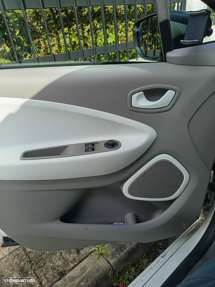 Renault Zoe (c/ Bateria) 41 kwh Intens - 9