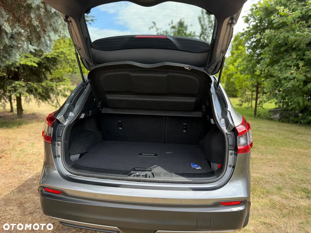 Nissan Qashqai 1.6 DIG-T N-Connecta - 19