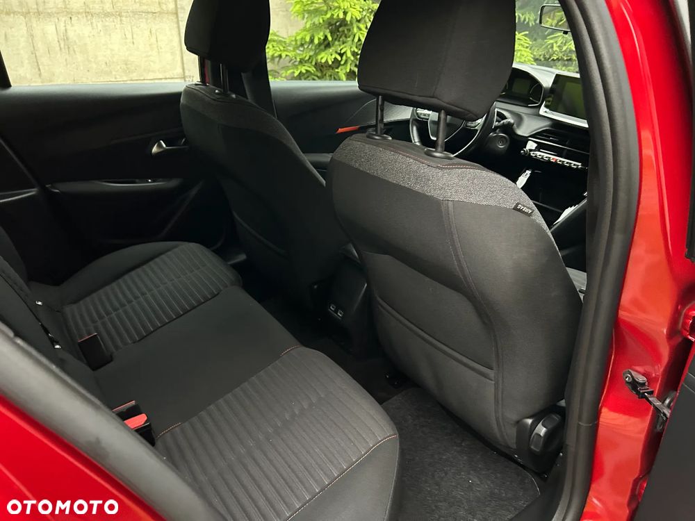 Peugeot 208 PureTech 100 EAT8 Active Pack - 23