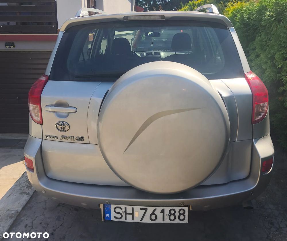 Toyota RAV4 2.2 D-4D Sol - 2