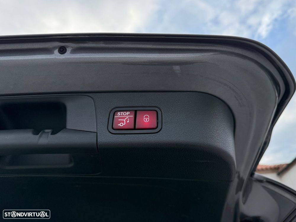 Mercedes-Benz GLB 180 d AMG Line - 28