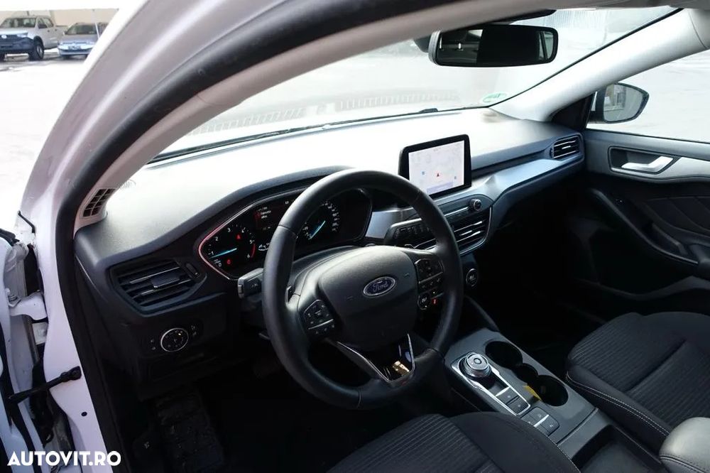 Ford Focus 1.5 EcoBlue Start-Stopp-System Aut. TITANIUM - 3