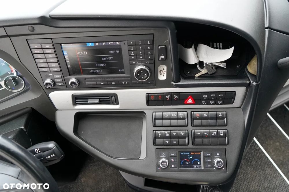 Setra 517 HD / EURO 6 / SPROWADZONY / - 25