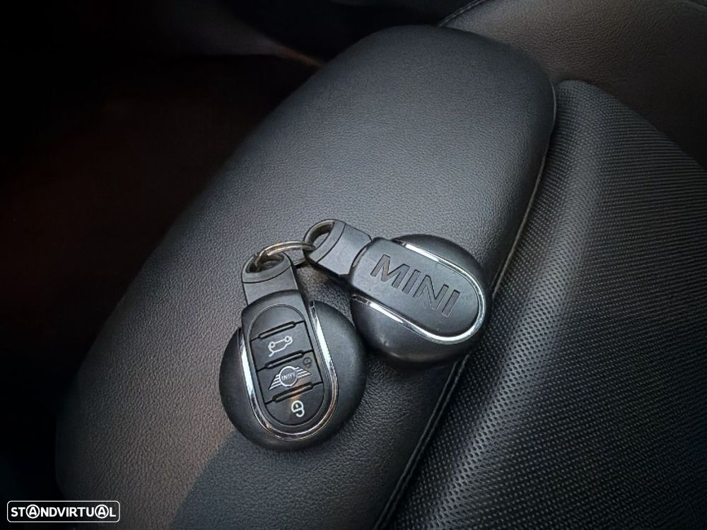 MINI Countryman Cooper D Auto - 18