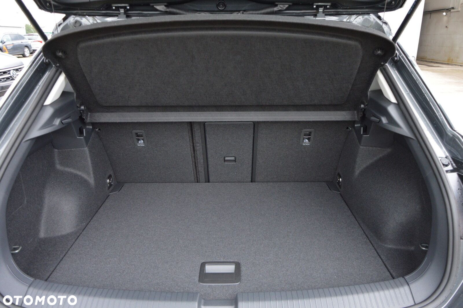 Volkswagen T-Roc - 25