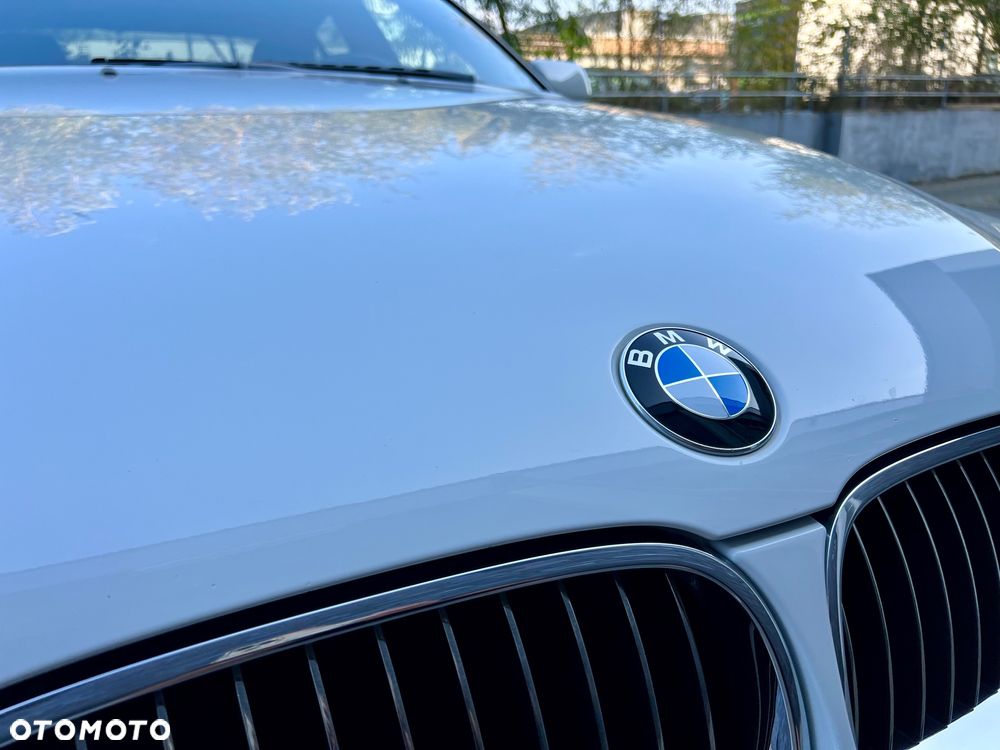 BMW Seria 5 525i - 11