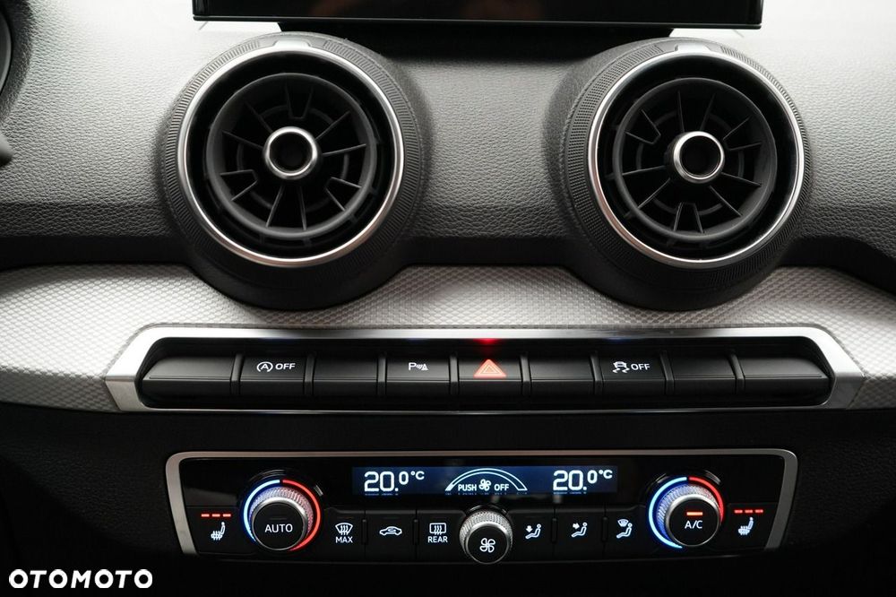 Audi Q2 - 25