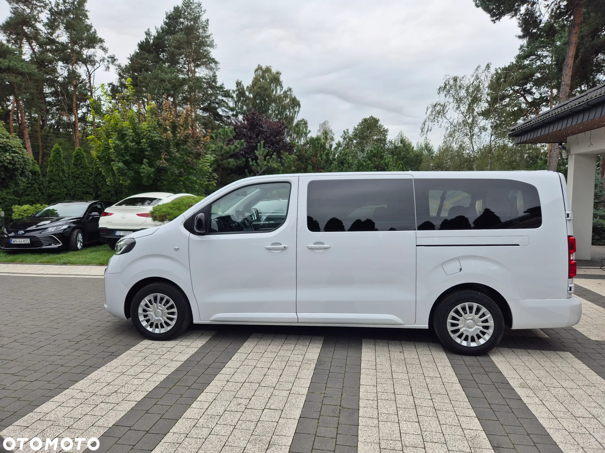 Toyota Proace Verso 2.0 D4-D Long Family - 4