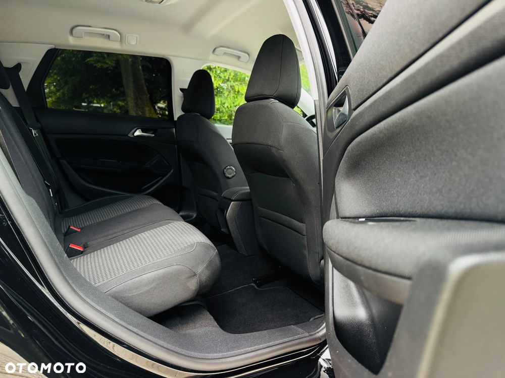 Peugeot 308 BlueHDi FAP 130 Stop & Start Allure - 32