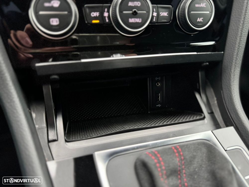 VW Golf GTI Clubsport DSG - 39