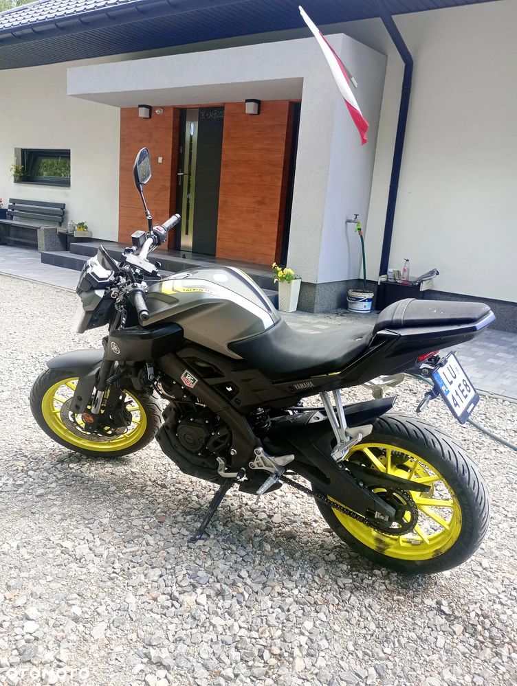 Yamaha MT - 2