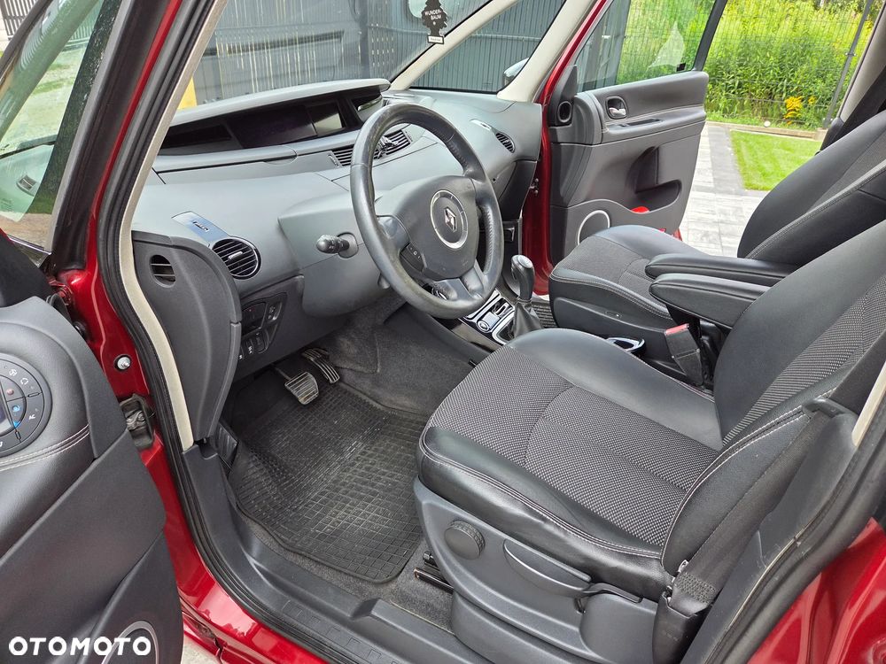 Renault Grand Espace 2.0 dCi 175 FAP Initiale - 32