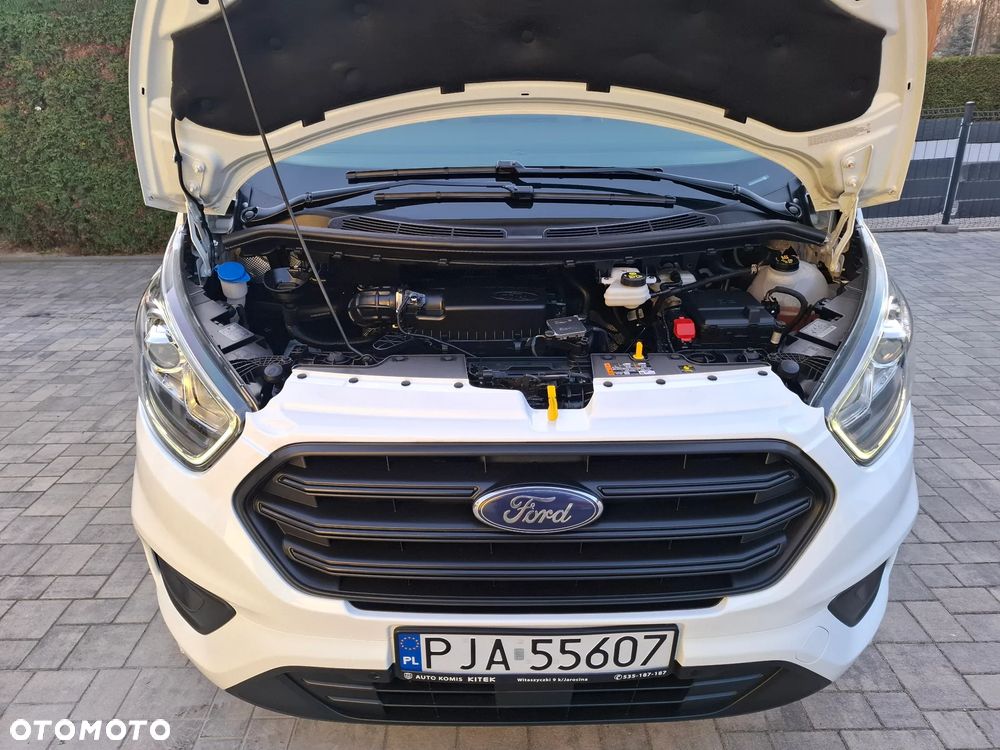 Ford TRANSIT CUSTOM - 19