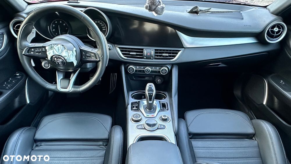 Alfa Romeo Giulia 2.0 Turbo - 4