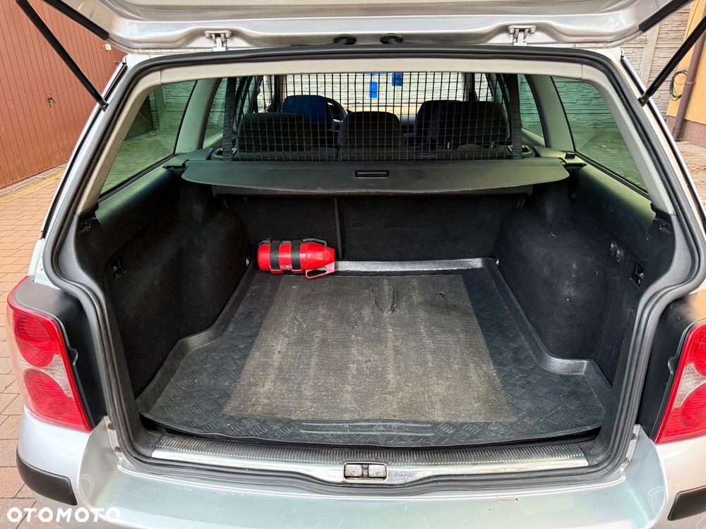 Volkswagen Passat 1.9 TDI Comfortline - 17