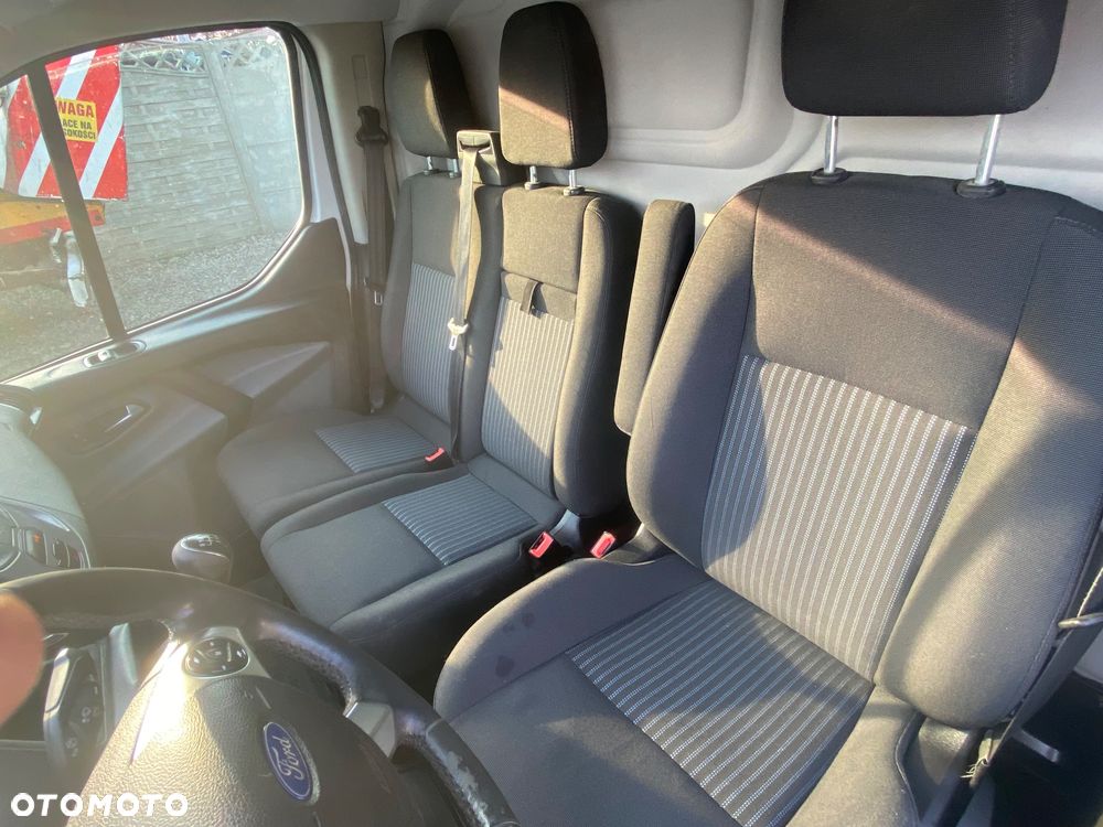 Ford Transit Custom - 13