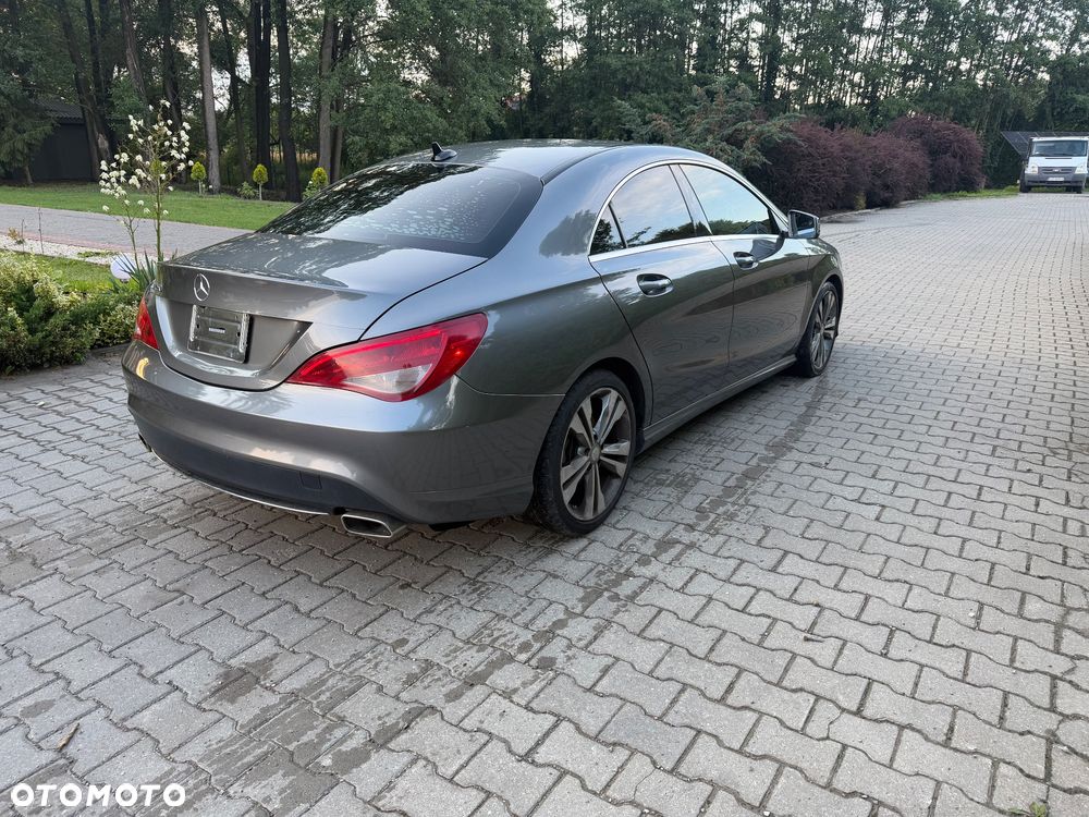 Mercedes-Benz CLA 250 7G-DCT - 10